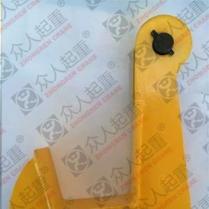 ���ؙC����