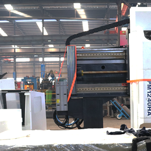 ��ͬ���������y����ǰ��ɽ�|���x���ؙC(j��)е���޹�˾