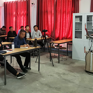 10��20��ɽ�|���x���ؙC(j��)е���޹�˾�e�k���p���Tʽ��ץ�����ؙC(j��)������Ӗ(x��n)�n��